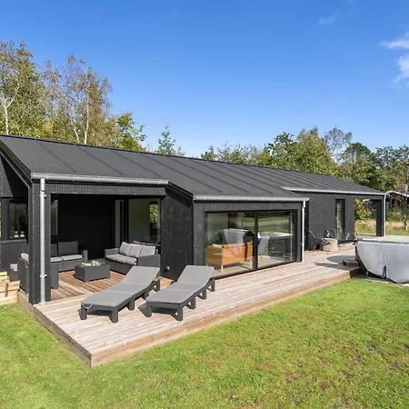 Sinna - From The Sea By Interhome * Hals